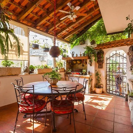 Guest house Apartments And Rooms With Wifi Makarska - 11063