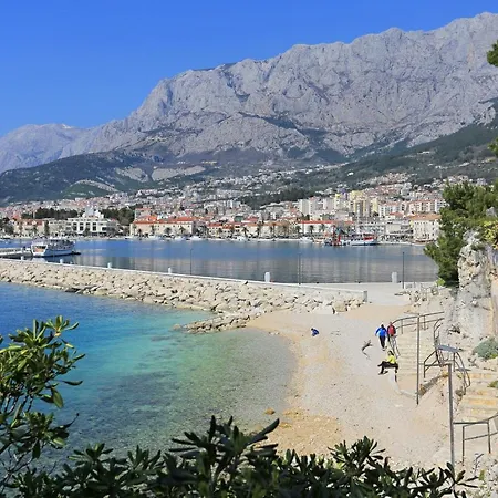 Apartments And Rooms With Wifi Makarska - 11063 Guest house Makarska