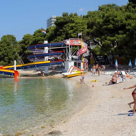 Guest house Apartments And Rooms With Wifi Makarska - 11063