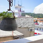 Gasthof Apartments And Rooms With Wifi Makarska - 11063 3*