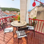 Gasthof Apartments And Rooms With Wifi Makarska - 11063 3*