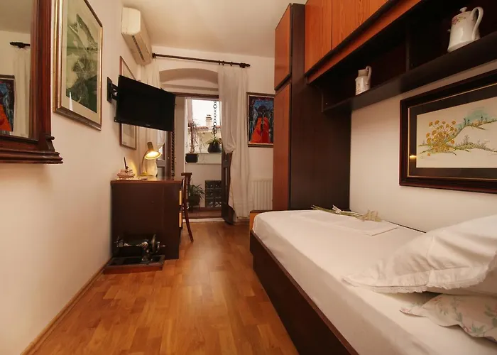 בית הארחה And With Wifi - 11063 3*